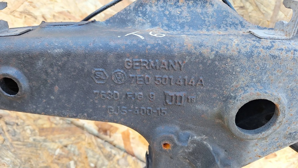 фото №7, Поворотный кулак рычаг правый задняя 7e0501414a vw t5 t6 7e