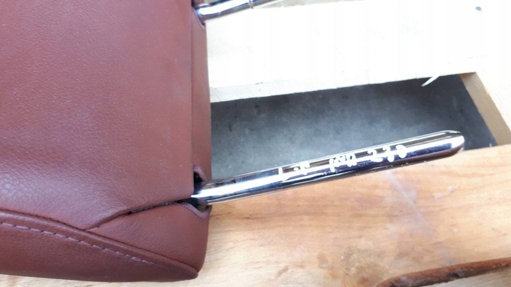 фото №3, S4 b8 a4 подголовник левый кожа перед коричневый