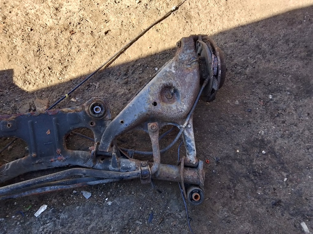 фото №8, Балка oś задня mitsubishi grandis