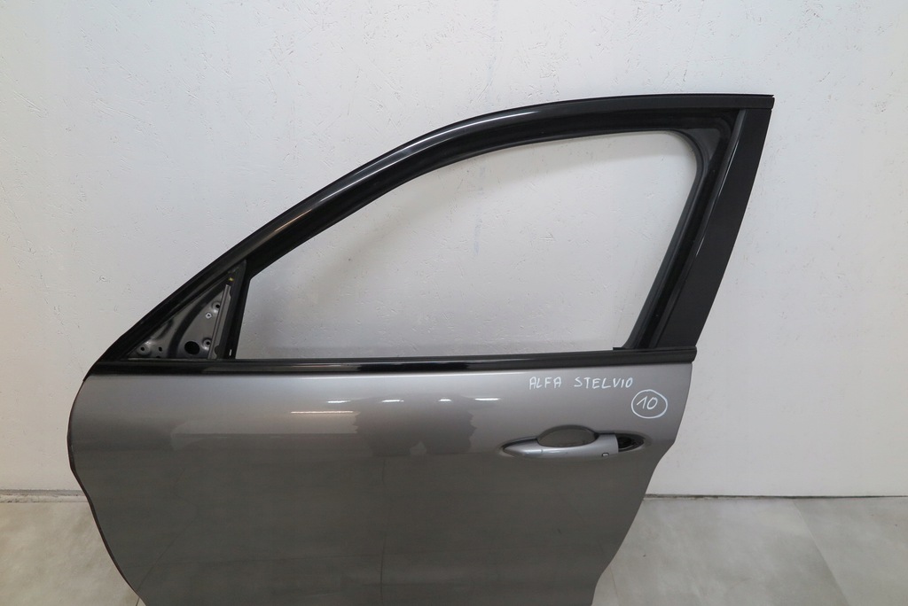 фото №4, Дверь левая перед передние alfa romeo stelvio