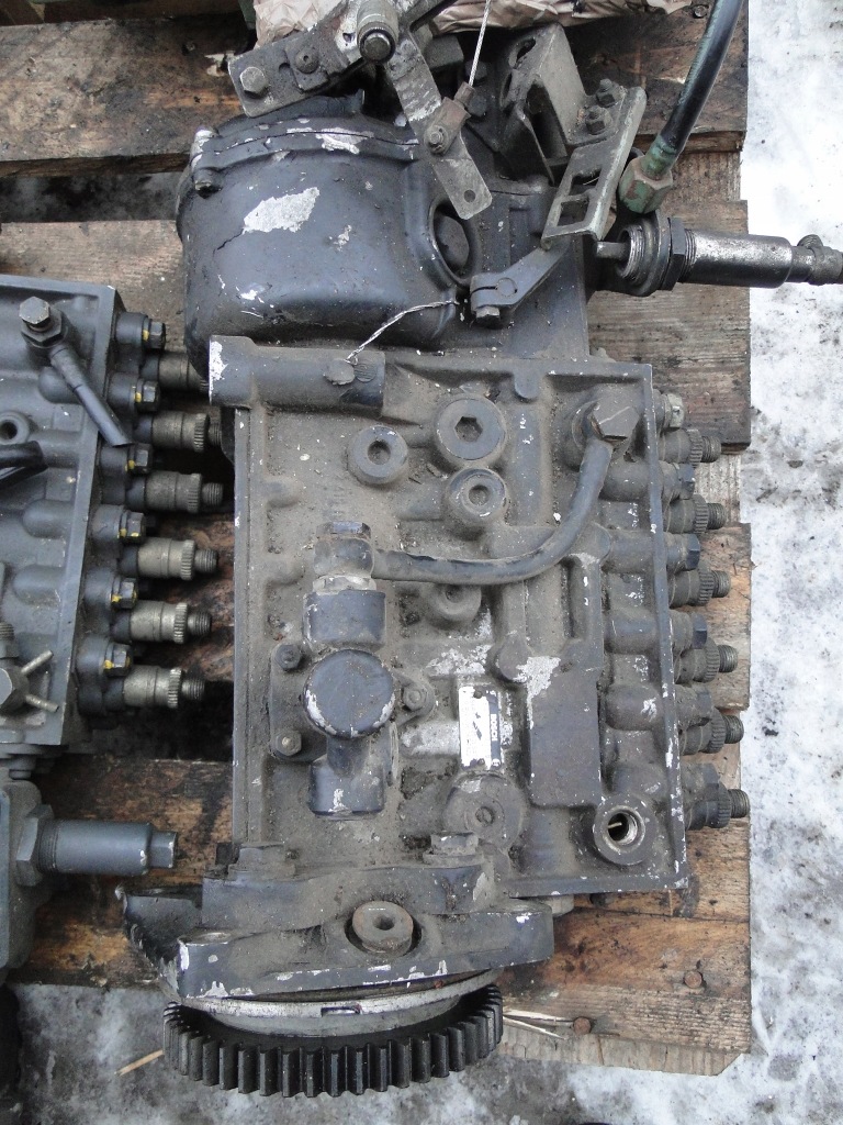 Купити Насос упорскування bosch 04020360677822