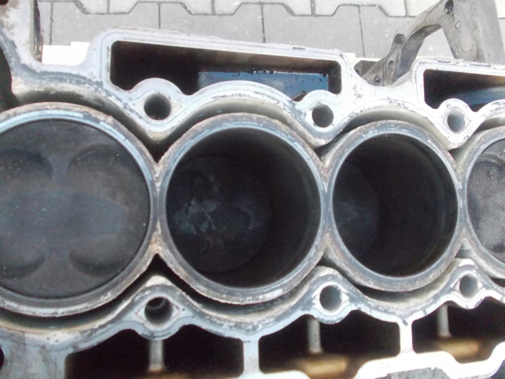 фото №12, Блок wał колінчастий doł двигуна peugeot 207 308 mini cooper 1.4 vti 8fs