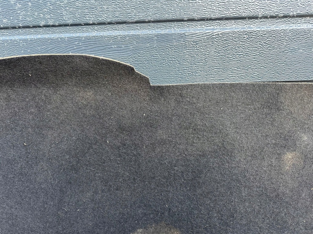 Opel astra h обшивка багажника 13132068 Недорого