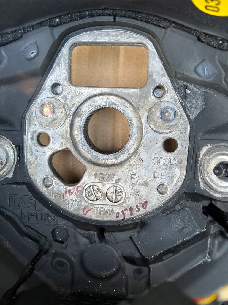 фото №7, Повітропровід мультифункція пелюстки перемикання f1 audi a8 d3