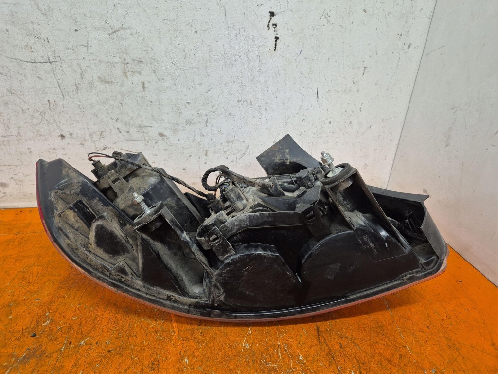 Fiat linea 06-12 лампа задняя правая наружная задняя 51869227 Киев