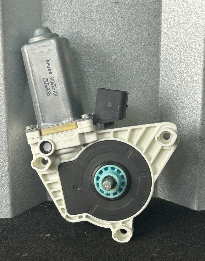 фото №1, Моторчик подъёма стекло правый mercedes actros mp4 910650-101