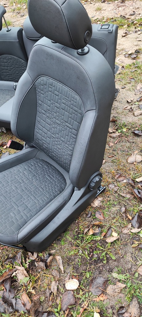 фото №8, Opel corsa e 5d сиденья обивка заднее сиденье комплект полукожа с подогревом