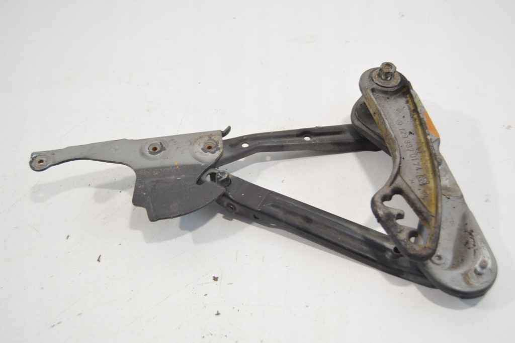 Петлі капот комплект mercedes e klasa w124 кабріолет  1248800328 Недорого