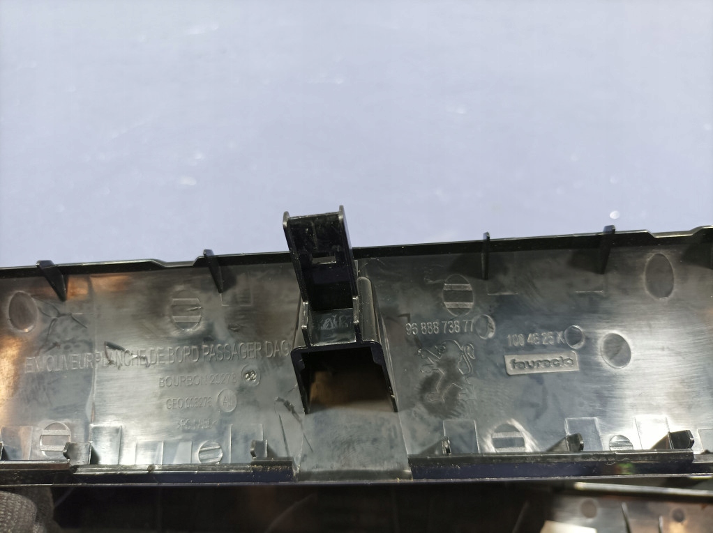 фото №9, Peugeot 508 i накладки декоры консоли туннель среднего 9688873877