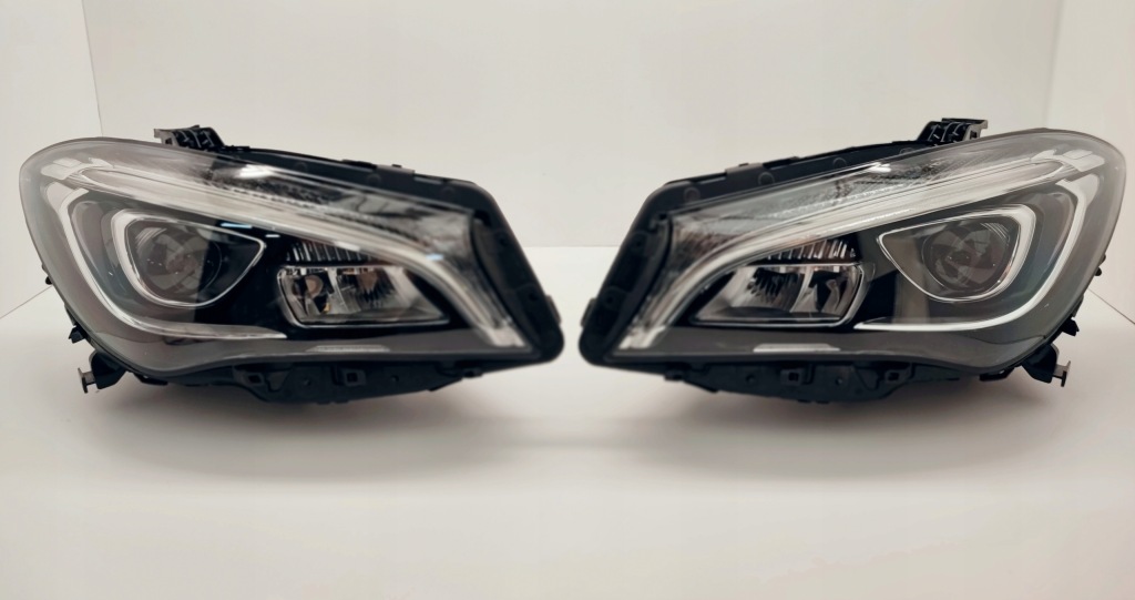 Mercedes cla w117 рестайлінг  фара права led performance Зі Шроту