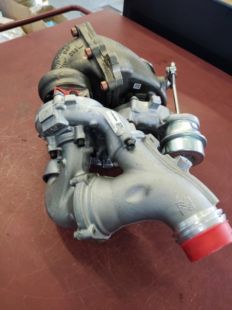 Турбонагнітач турбіна mercedes 651 a6510907080 nowa Доставка