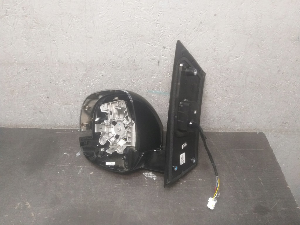 фото №1, Зеркало перед левая hyundai staria 10pin антенна