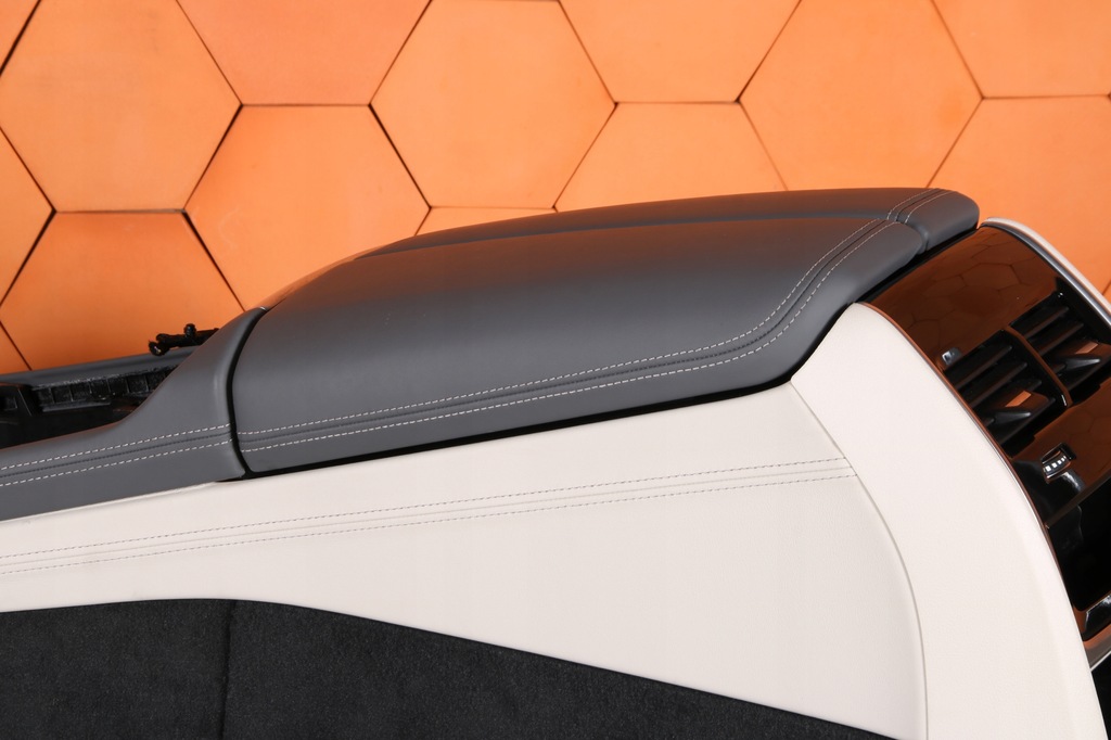 фото №8, Bmw x7 g07 тунель середній консоль підлокітник elfenbeinweiss atlas grey