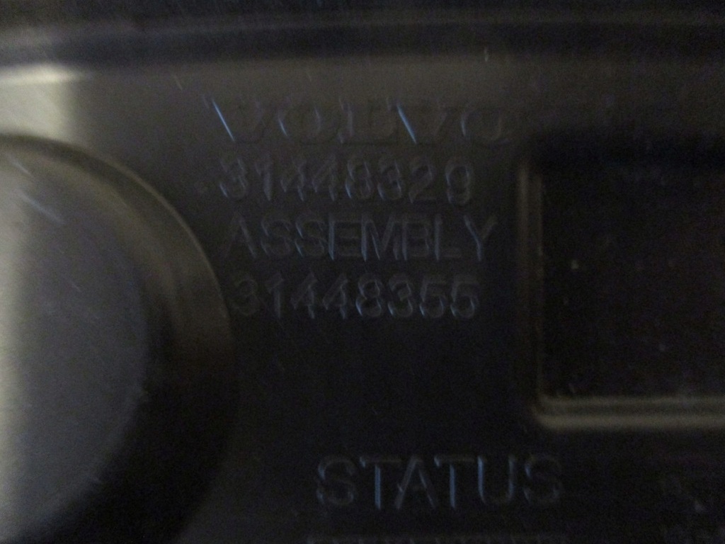 фото №8, Volvo xc40 ii молдинг крыло правый задняя