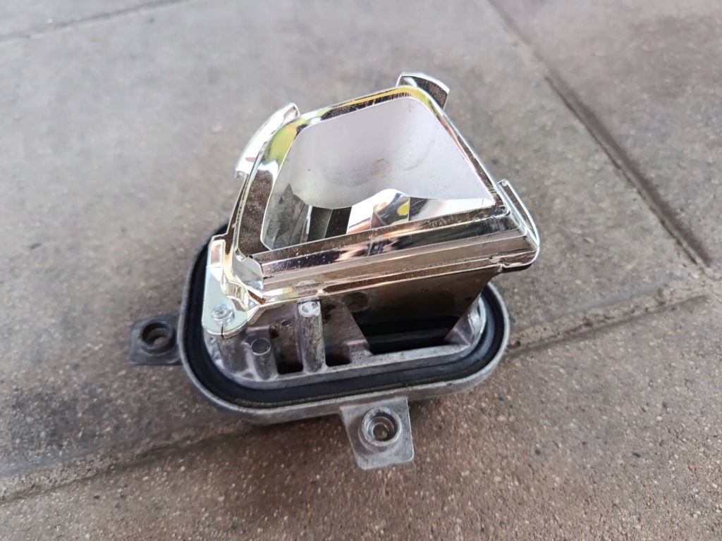 фото №7, Преобразователь модуль подсветка поворотов левый jez bmw x1 f48