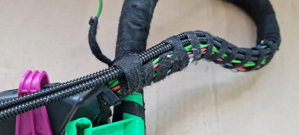 фото №7, S3 8v sedan штекер колодка підсилювача bangolufsen