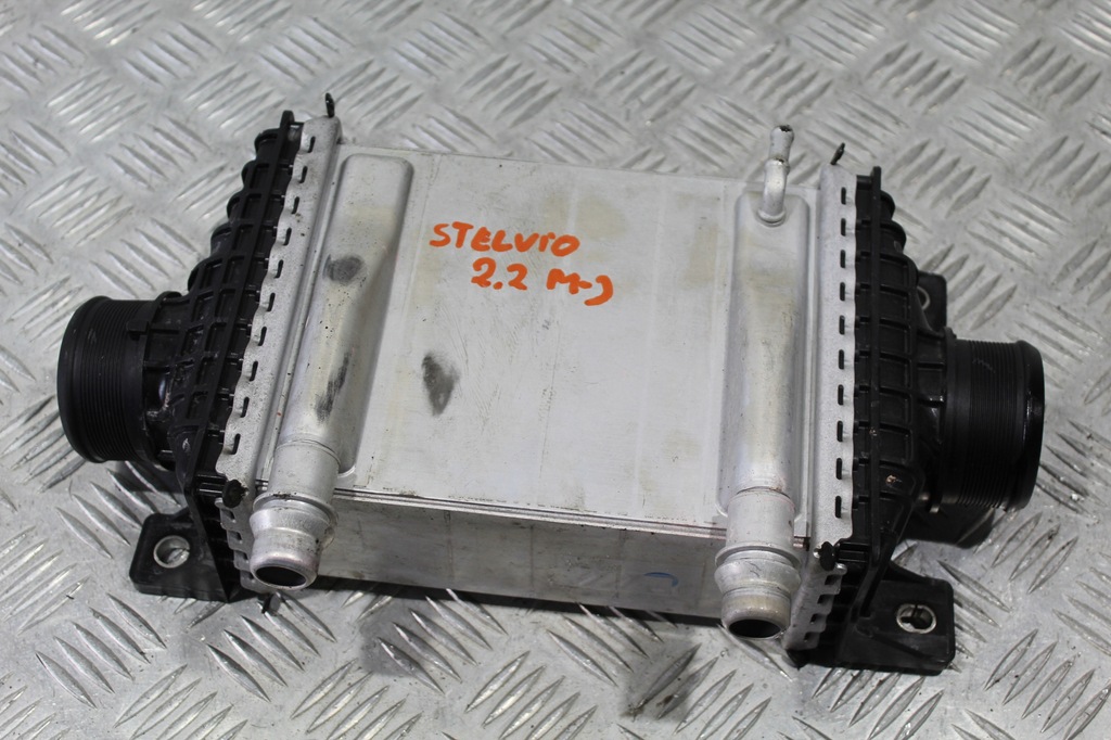 фото №1, Радиатор интеркулер интеркулер stelvio