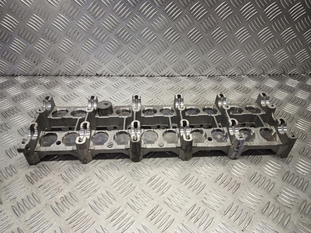 Купить Кронштейн основание вала распределительного вала mercedes sprinter cdi 2.7 r6120160204