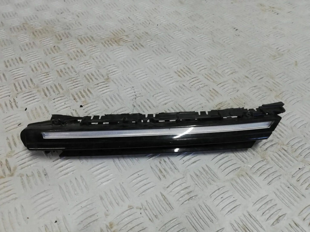 фото №1, Ss vw golf 8 viii 5h0853653 решётка радиатора решётка радиатора led