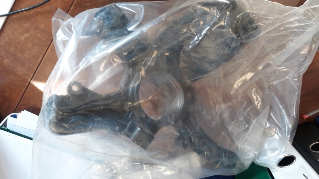 Купити Поворотний кулак колеса 1j0407256aj r передня права