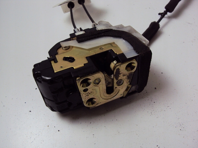 фото №3, Замок дверь правый перед infiniti fx45 2005 r