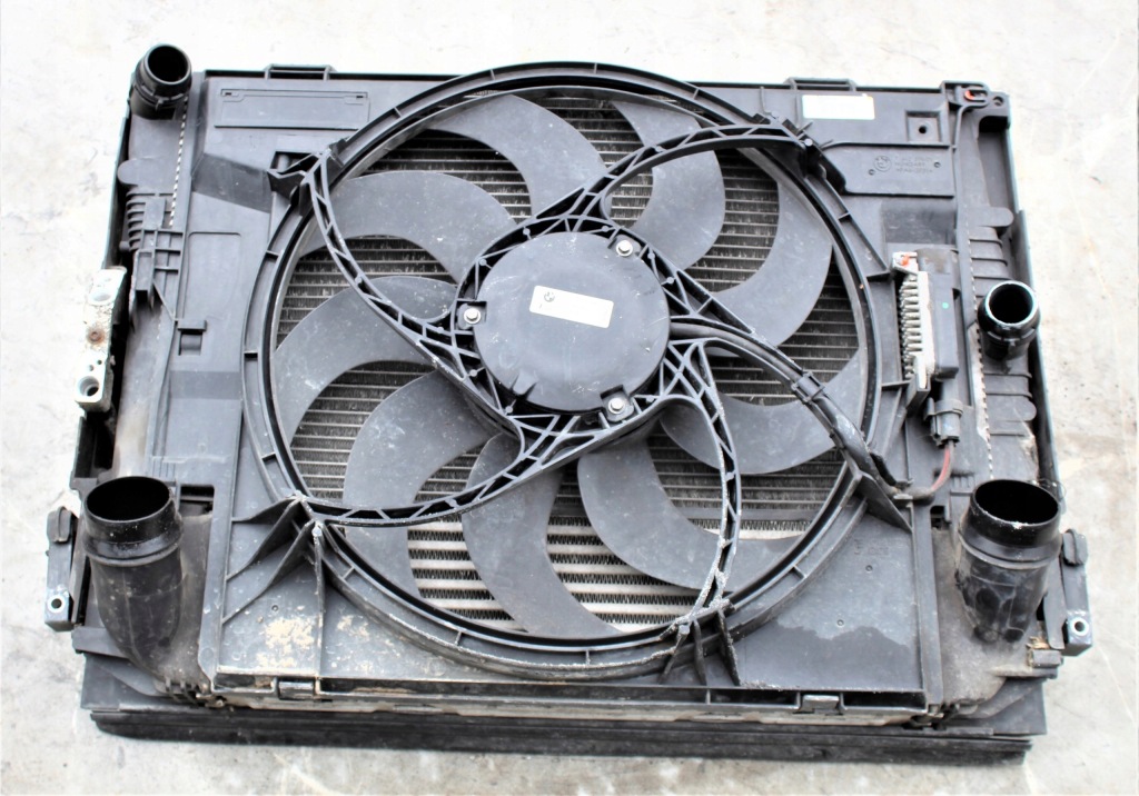 Радіатор води кондиціонер вентилятор ремінь bmw f20 2.0d Зі Шроту