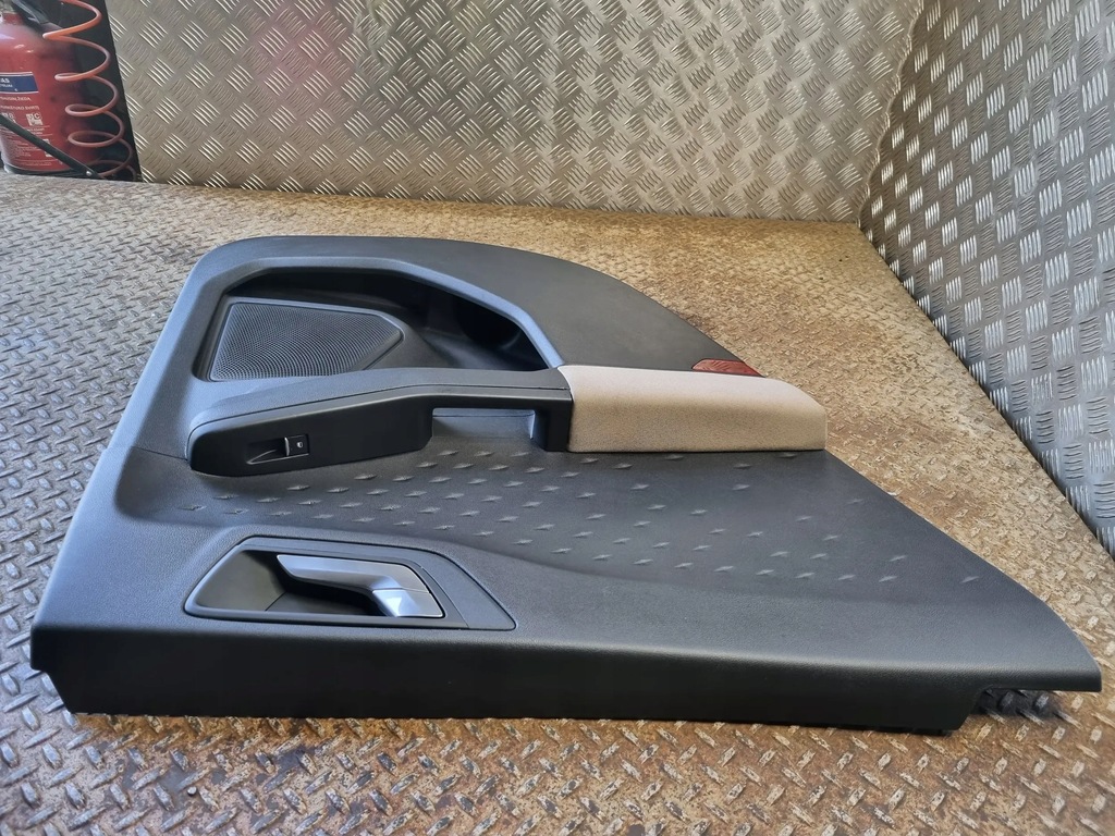 фото №10, Ford escape iv 2020 левая сторона обшивки дверь