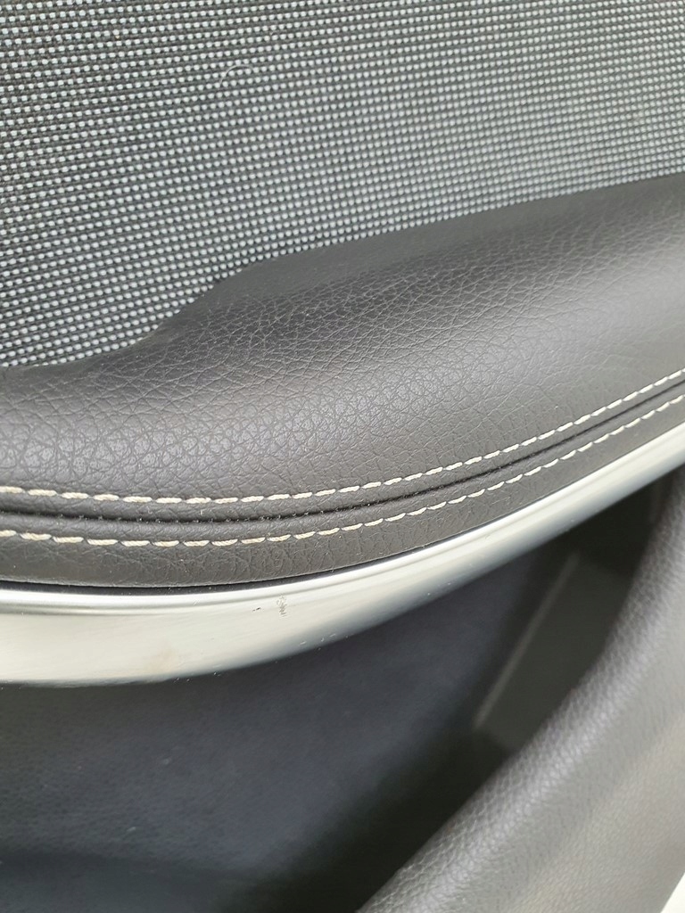 фото №6, Оббивка обшивка двері правий задня mercedes w176