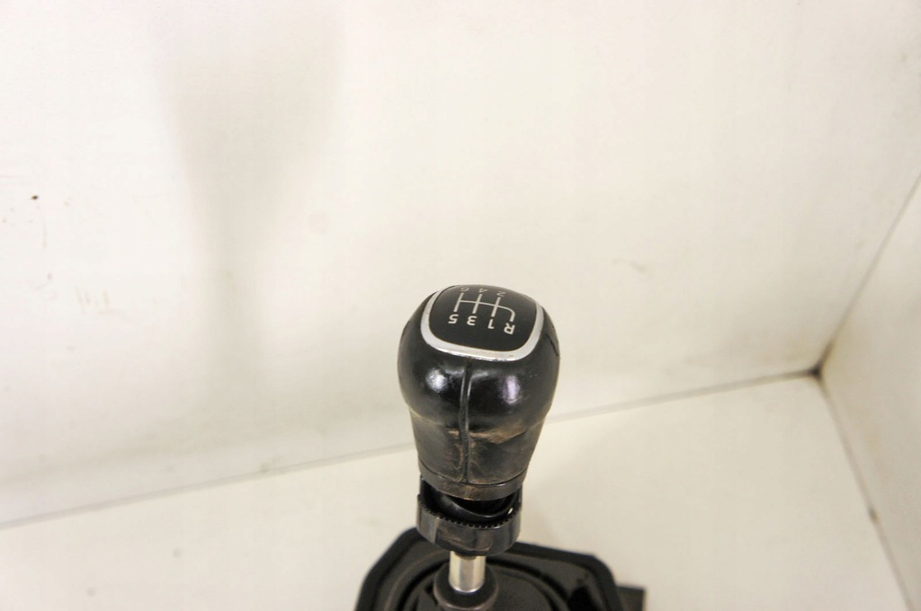 фото №6, Me230 skoda scala домкрат выборщик тяга передач