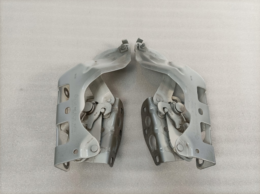 фото №1, Mercedes w213 петли капот