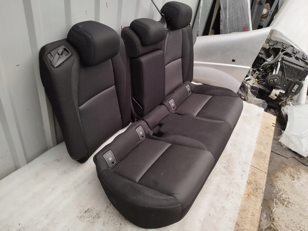 фото №9, Mazda cx-30 19- сиденья заднее сиденье