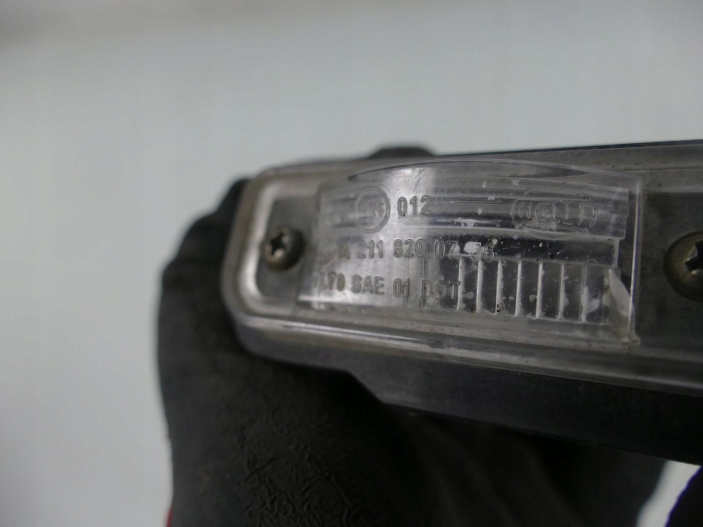 фото №4, Mercedes slk r171 лампа номерного знака регистрационный задняя освещение w211