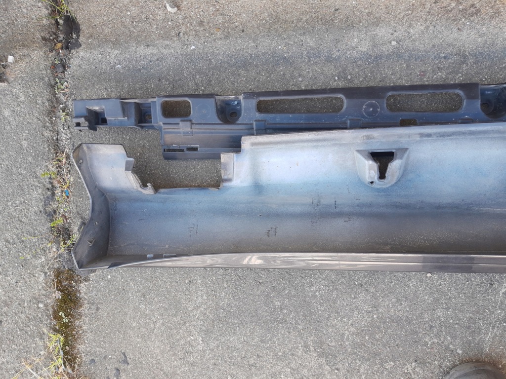 Mercedes ml w166 amg накладка порог правая a1666980854 a1666980227 Оригинал