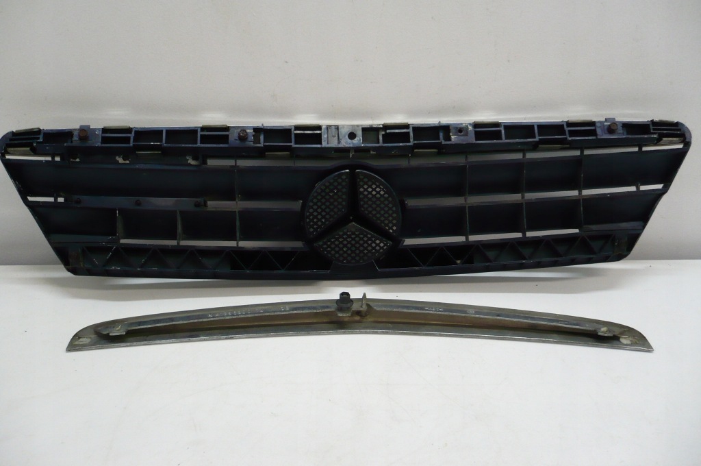 Mercedes a klasa w168 решітка  решітка радіатора oryginał1997- Оригінал