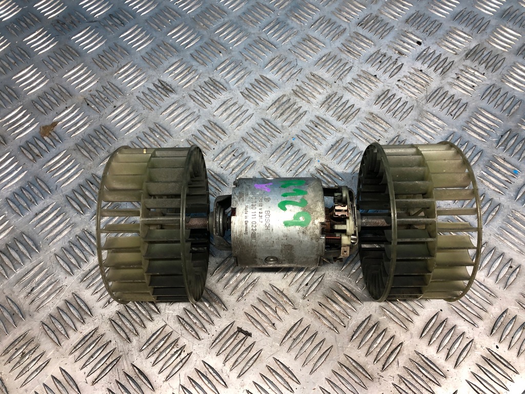 фото №1, Mercedes sl r129 моторчик вентилятор вентилятор обдув 0130111023