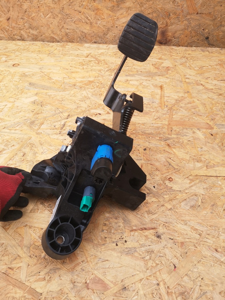 фото №5, Vivaro trafic iii педаль зчеплення