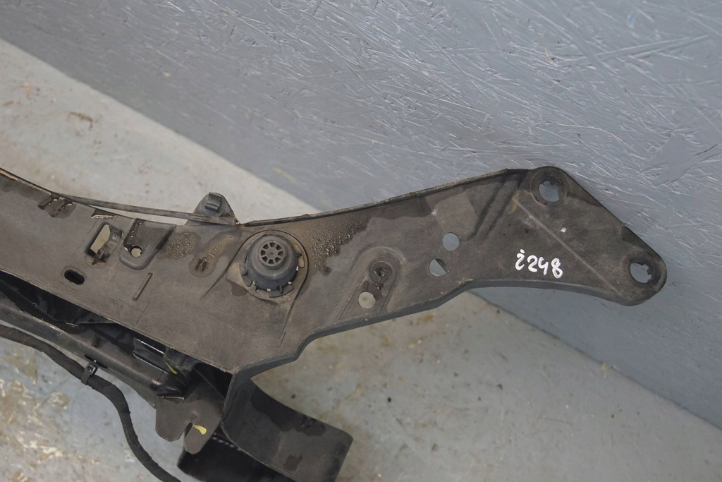 фото №7, Pas передний верхний усилитель renault clio iii 8200290143 ż248