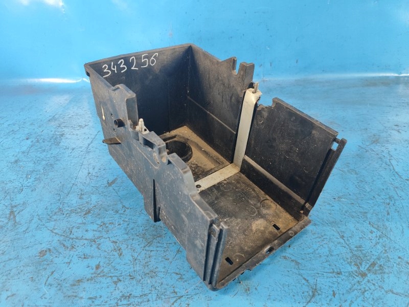 фото №1, 1 ford kuga mk2 защита основание корпус аккумулятор am51-10723ad