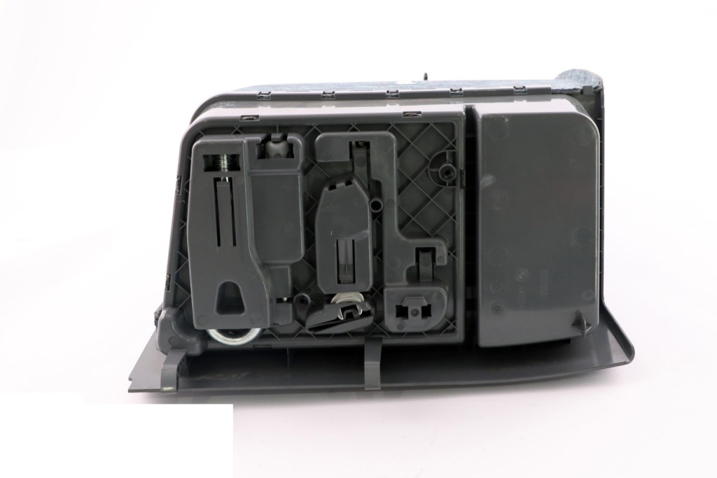 Bmw e90 накладка акумулятор багажника обшивка вушко буксирувальний 7070520 Ціна