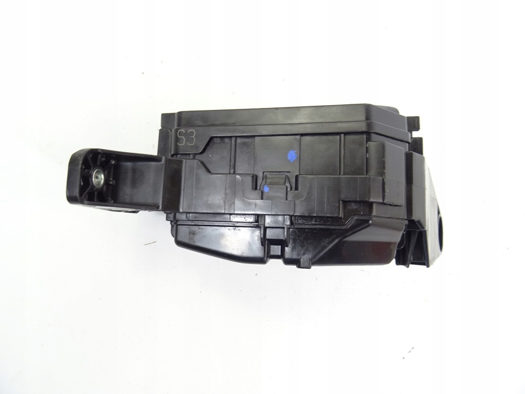 фото №8, Toyota c-hr chr lift 1.8 гибрид корпус предохранителей 82662-f4270