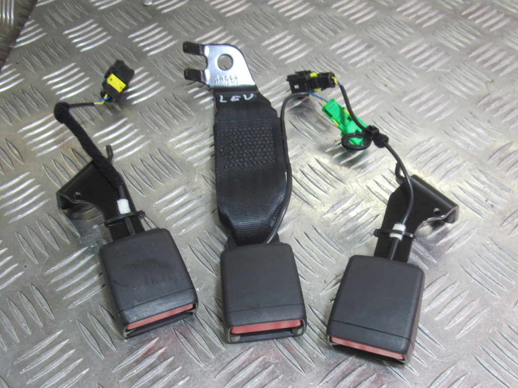 фото №1, Maserati levante заскочки поперечина ременів задня