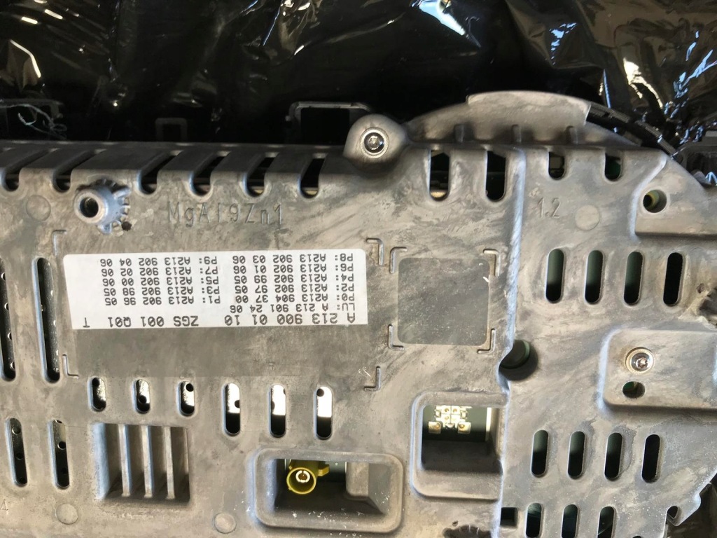 фото №5, Mercedes e klasa w213 213 приборная панель счетчик