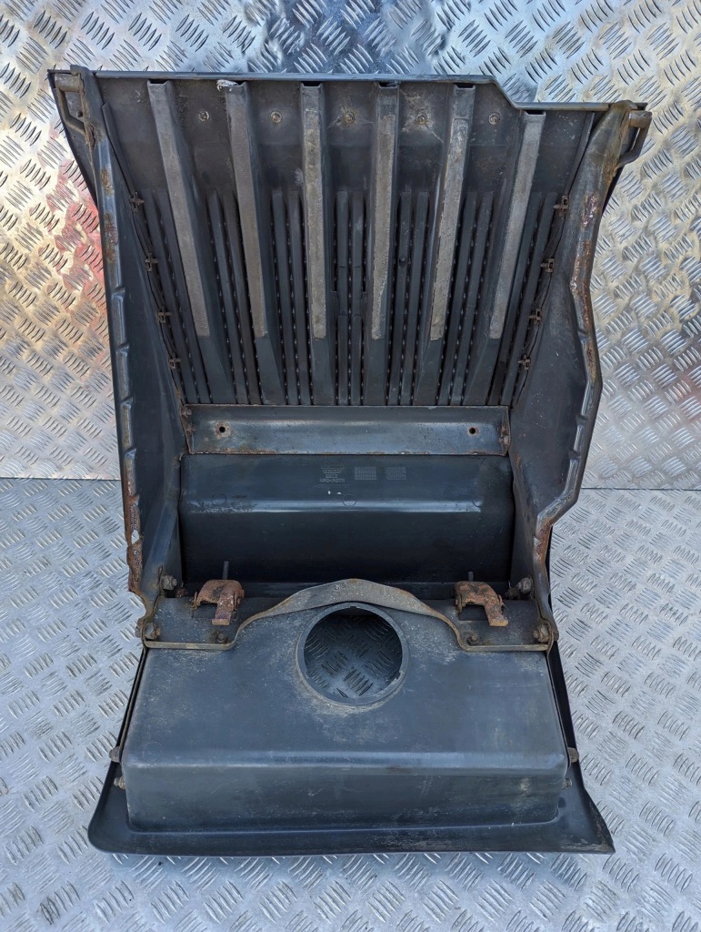 фото №4, Подножка крышка na аккумуляторы 180 scania 4 i r