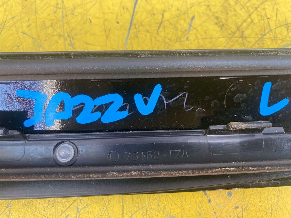 фото №6, Honda jazz v crosstar молдинг стекло левый перед 73162-tza