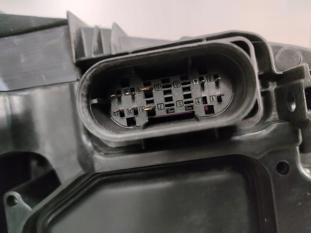 фото №11, Mercedes c klasa w205 комплектная лампа левая перед led performance