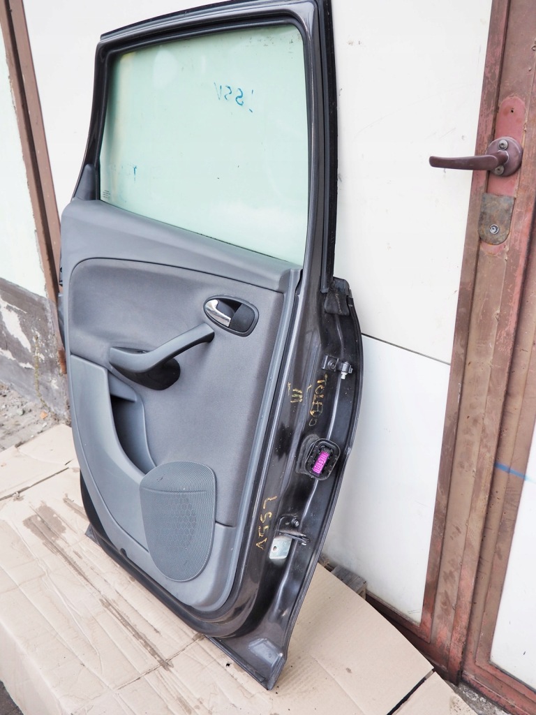 фото №11, Seat toledo 3 дверь левая задняя задние цвет ls5v