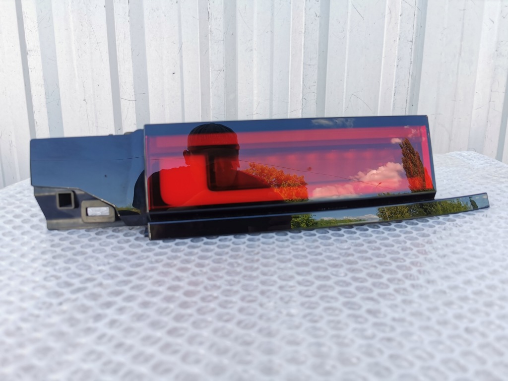 Land range rover sport 3 l461 23- фара задняя правый  led w крышке Недорого