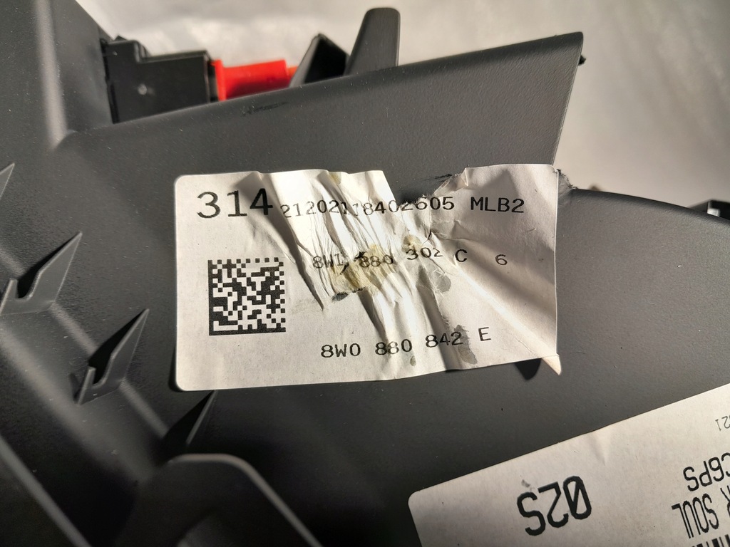 фото №10, Audi a4 b9 lift бардачок пасажира 8w1880302c 8w0880842e
