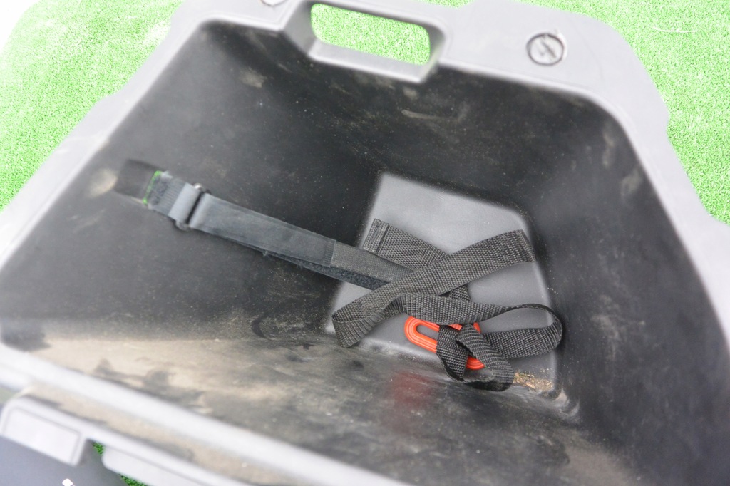 фото №7, Бардачок багажника mercedes gl x164