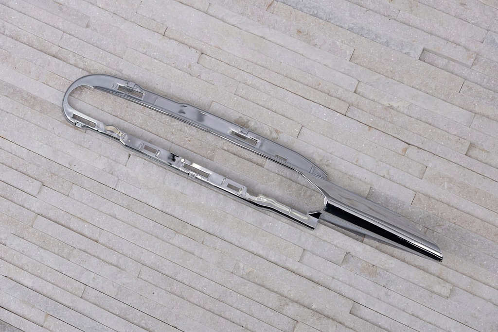 фото №9, Mercedes r w251 молдинг ґрати бампера a2518853823